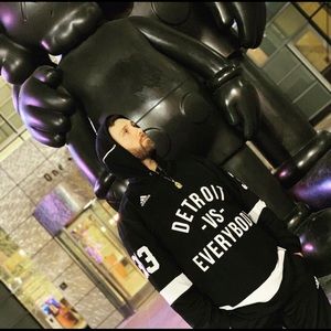 Meet your Posher, Stavros